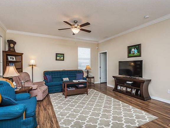 2nd image of 18345 Scunthorpe Ln