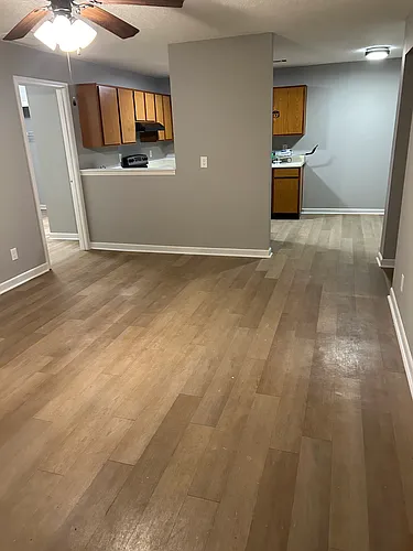 425 Killian St Photo 1