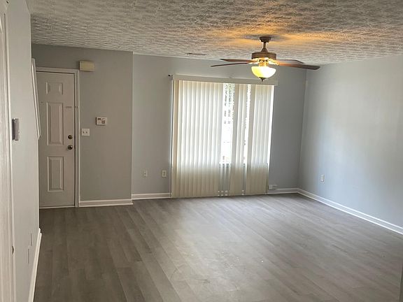 3rd image of 3054 Fields Dr #1