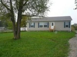 904 N Ward Rd, Raymore, MO 64083