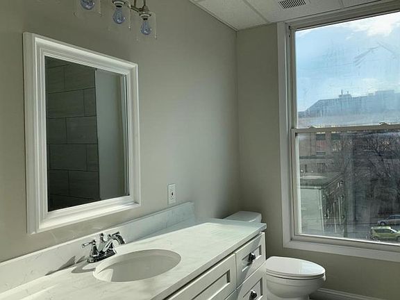 4th image of 820 Church St #C