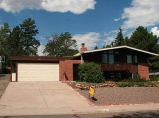 933 S Beech St, Lakewood, CO 80228