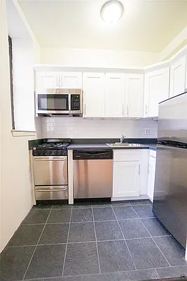 Rented by DSA Realty | media 14