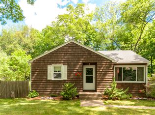 14 Long Crossing Rd, East Hampton, CT 06424