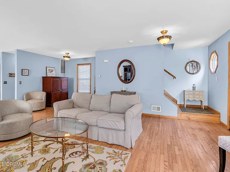 143 Lake Ave — Photo 14