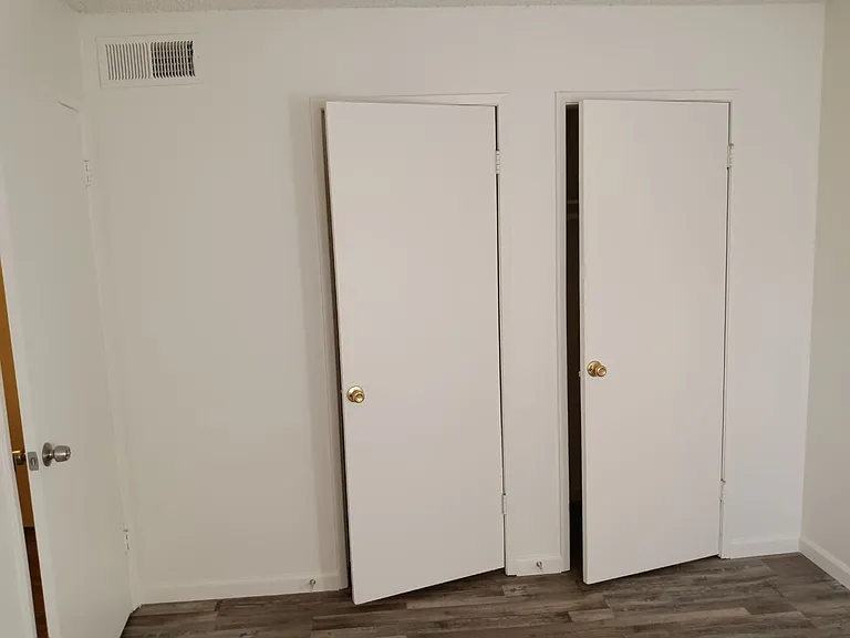 Princeton Place Apartments — Photo 26