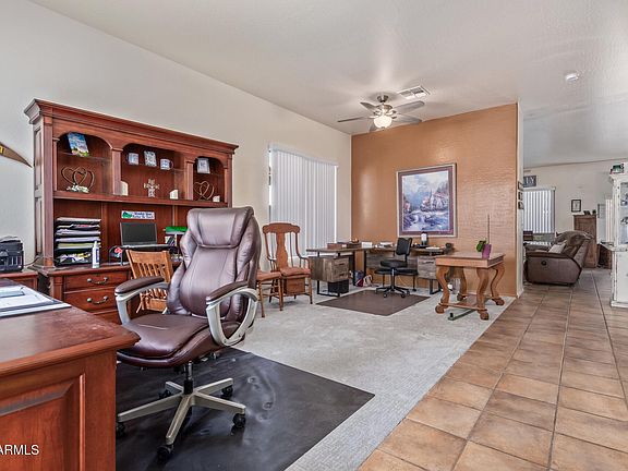 5th image of 839 E LEO Place