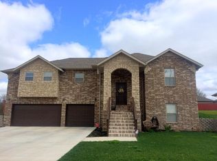 1662 N Mallard Dr, Nixa, MO 65714