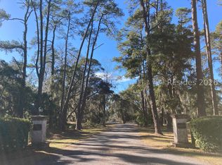 20 Cedar Cove Ln, Daufuskie Island, SC 29915