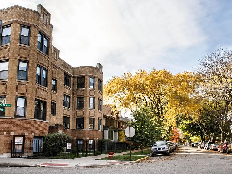 4226 N Clark St #1 — Photo 9