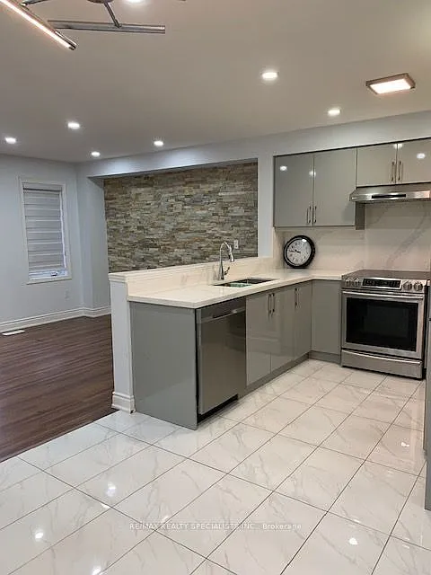 4 bed, $3,200 — Photo 4