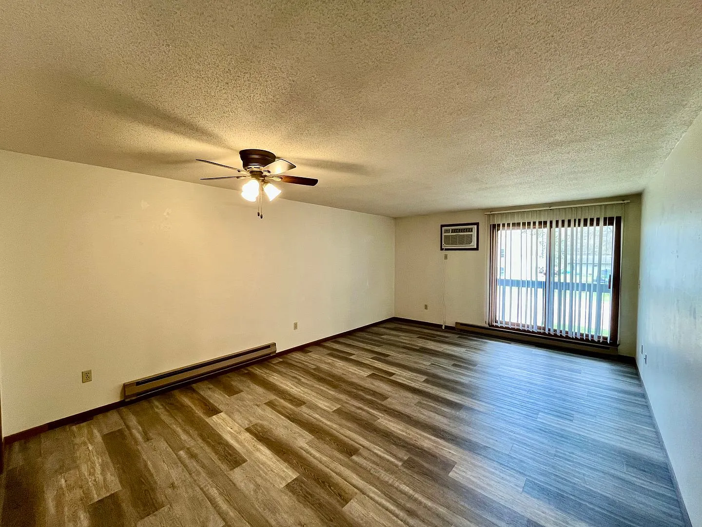 806 S State Street — Photo 2