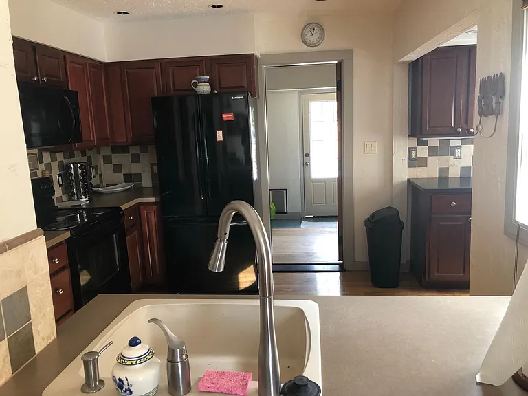 344 Gunnison Ave — Photo 10
