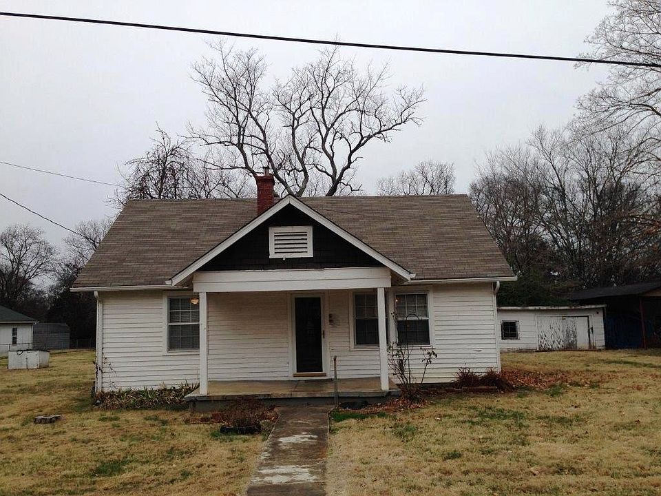 2nd image of 108 Woodcraft Dr