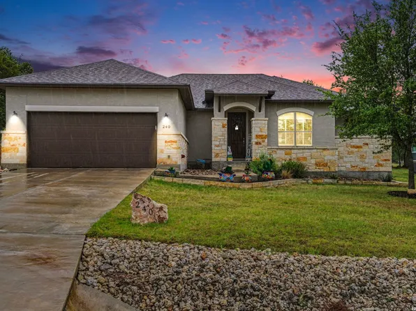 240 Roy Nichols Dr, Blanco, TX 78606