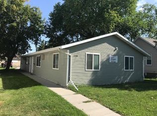 1214 7th Ave N, Grand Forks, ND 58203