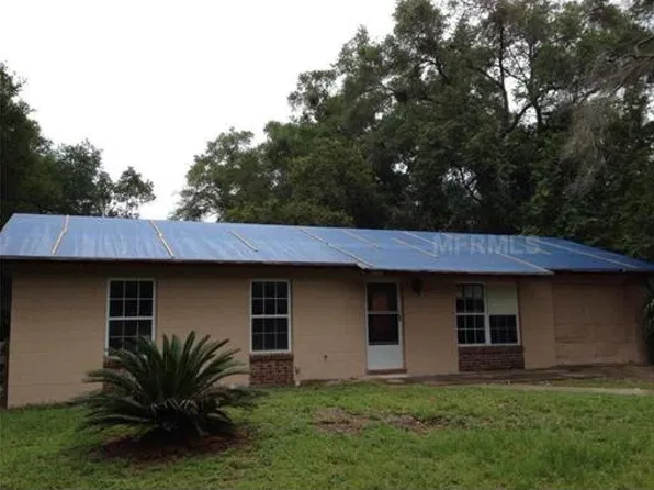 23649 Franklin Ave, Sorrento, FL 32776