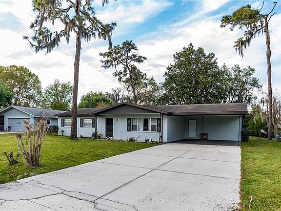 5th image of 3412 Lori Ln N