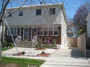 465 Beach Rd, Staten Island, NY 10312