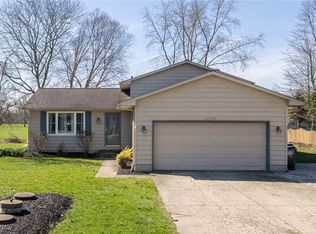 41555 Russia Rd, Elyria, OH 44035