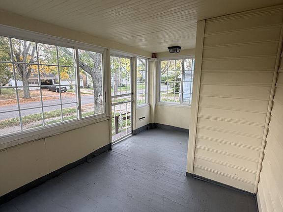 3rd image of 3331 Cedarbrook Rd #2