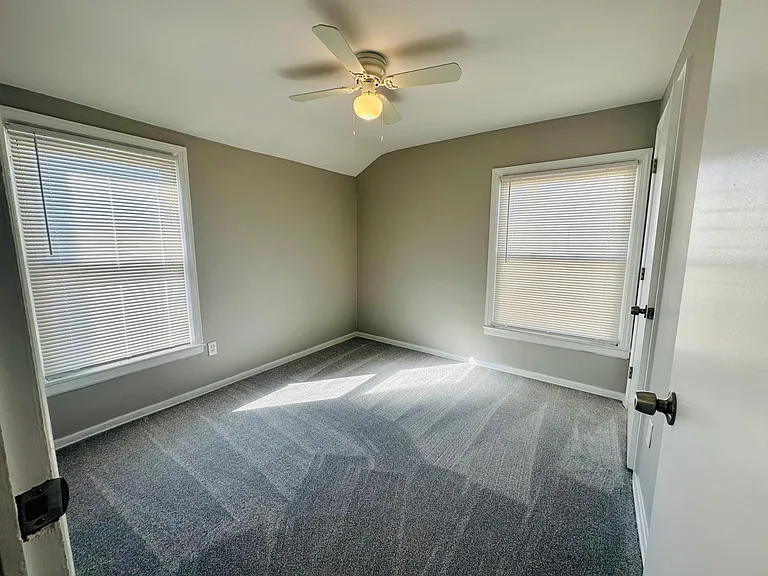 14014 Gramatan Ave — Photo 11