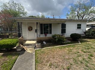 206 Laurelwood Dr, San Antonio, TX 78213