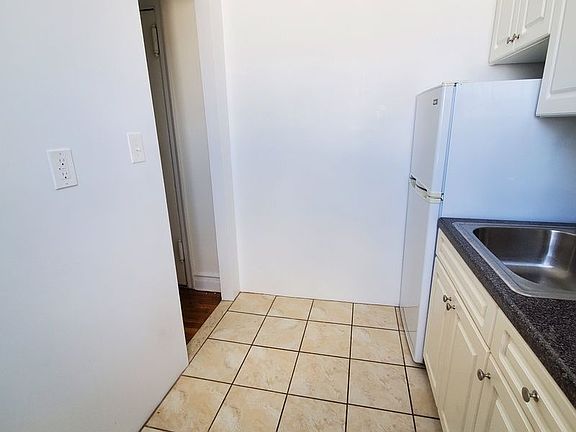 2nd image of 35-21 32nd St #D1