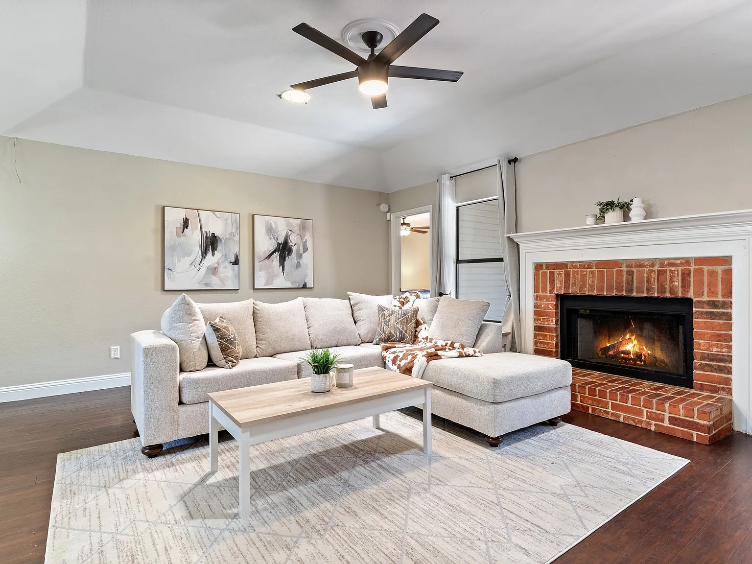 4 bed, 1510 sqft, $7,500 — Photo 3