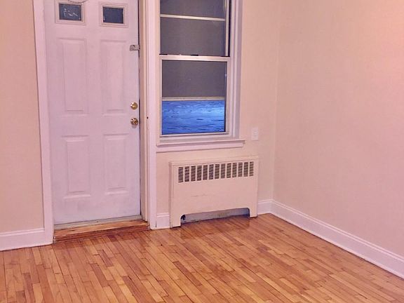 4th image of 143 Barclay Ave #3F