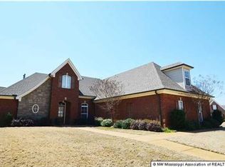 2851 Poplar Woods Dr, Southaven, MS 38672