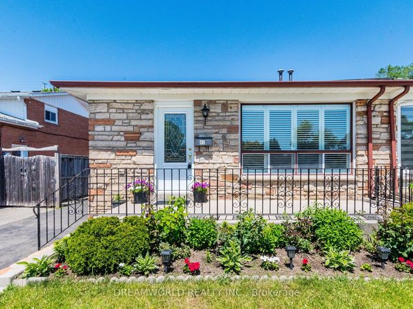 42 Northwood Dr, Brampton, ON L6X 2L2