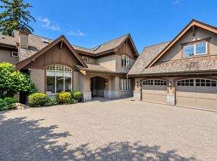 2638 Queens Ave, West Vancouver, BC V7V2Z1