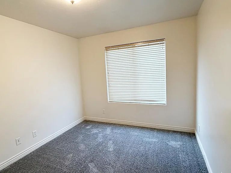 Unit Photo