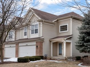 2756 Packford Ln, Aurora, IL 60502
