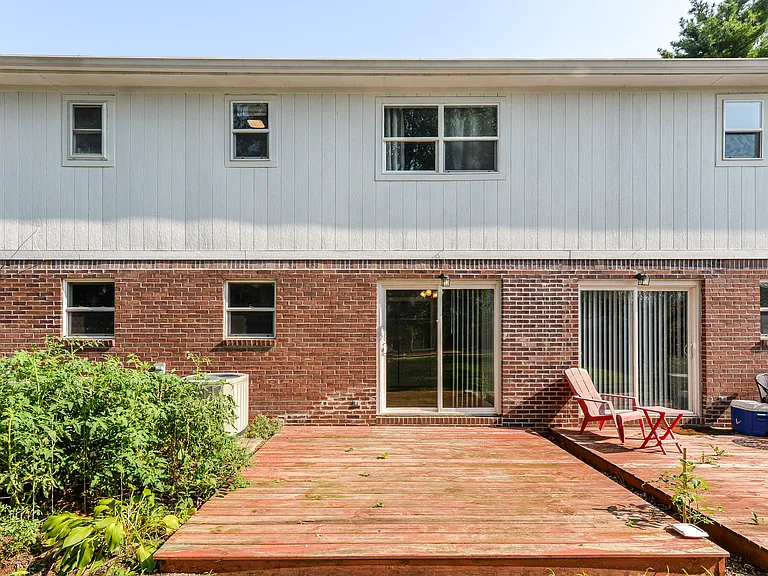 621 Village Place North Dr — Photo 20
