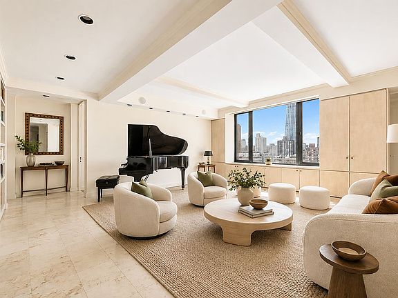 3rd image of 12 W 72nd St APT 20A