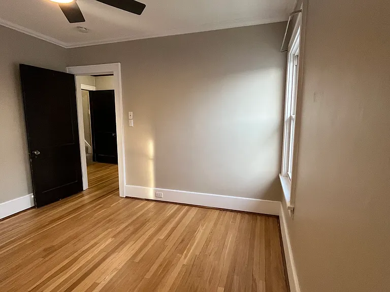 272 Norwalk Ave — Photo 27