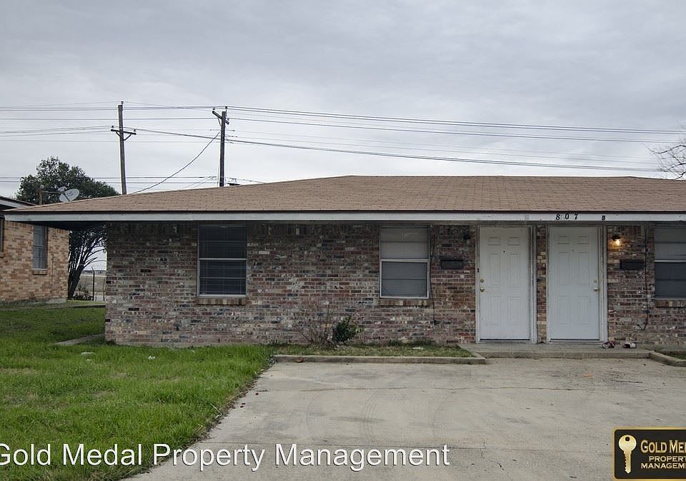 1st image of 807B Pecan Cir