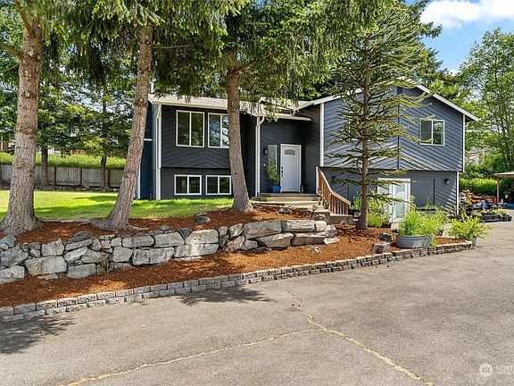 2nd image of 14726 77th Avenue Ct E