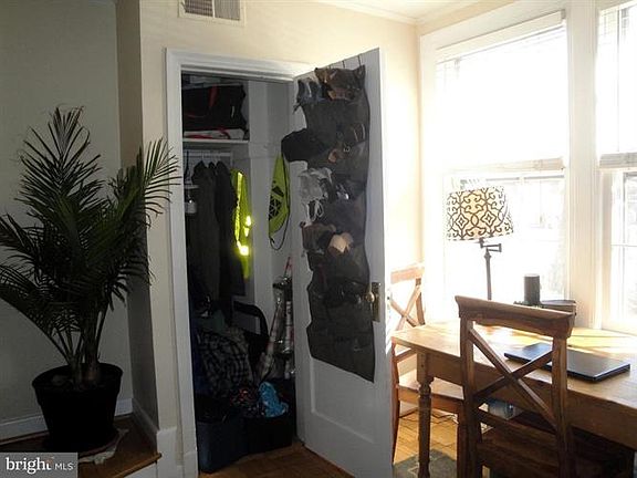 5th image of 1400 S Edgewood St APT 526