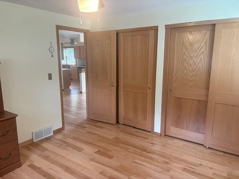 1203 Oak St — Photo 14