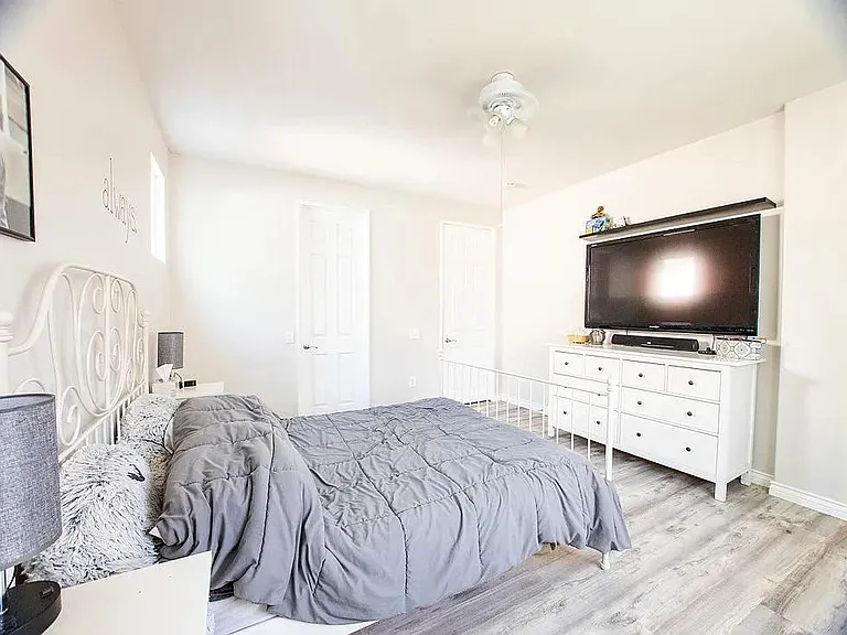 37491 Mersey St — Photo 25