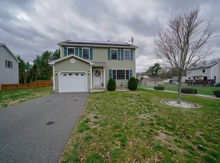 412 Kent Rd, Springfield, MA 01129