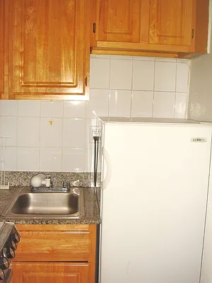 Rented by Paley Management | media 23