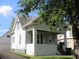 706 Argyle Ct, Clinton, IA 52732