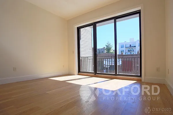 Rented by Oxford Property Group | media 61