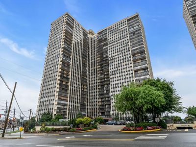 300 Winston Dr APT 2523, Cliffside Park, NJ, 07010
