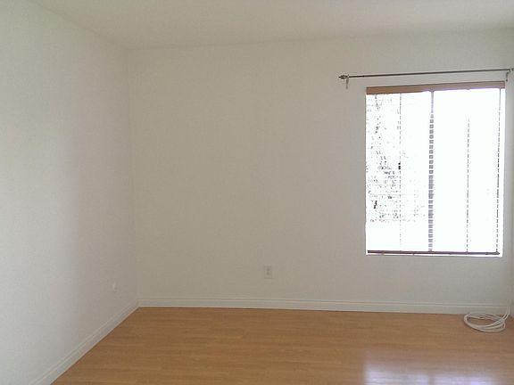 5th image of 5700 Etiwanda Ave Unit 247