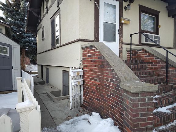 2nd image of 927 Helen Ave